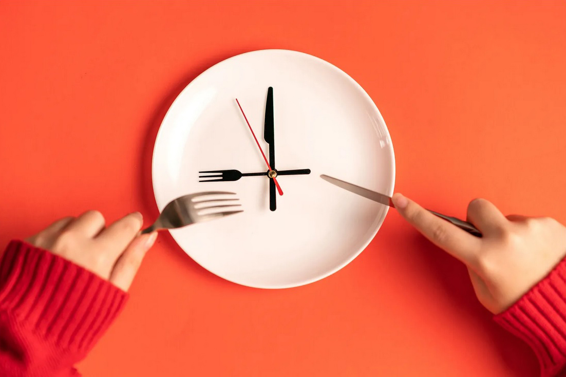 À quelles heures devrions-nous prendre nos repas ? Ce qu'en dit la science