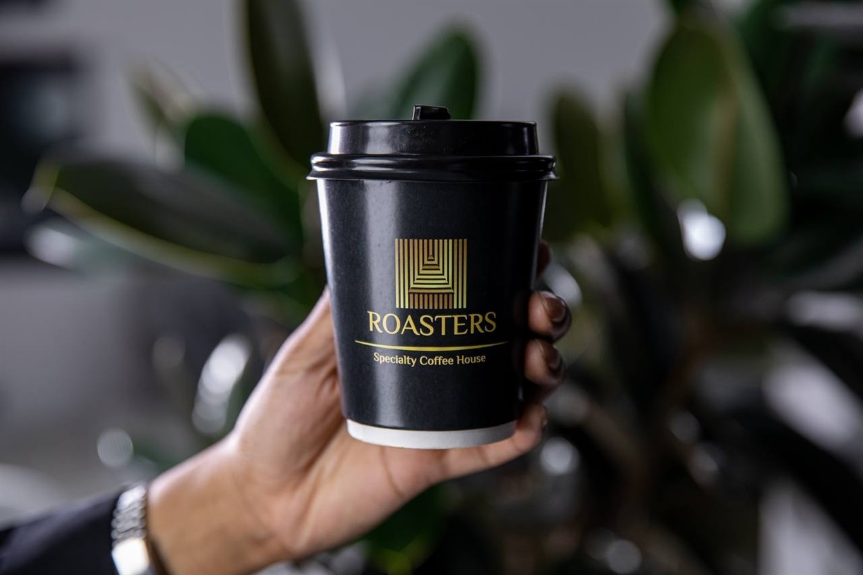 Qui s'offre une tasse de café à 680 dollars américains ? Le phénomène du marché de l'ultra-luxe.