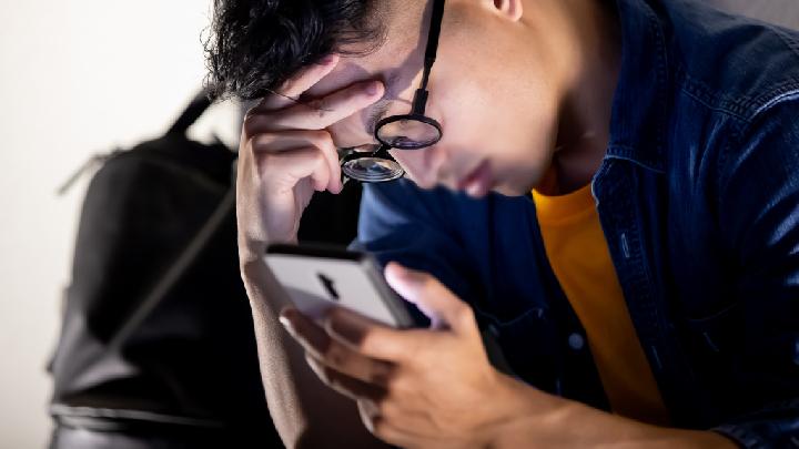  ChatGPT, la Machine à Suicide : Des Familles Endeuillées Accusent l'IA