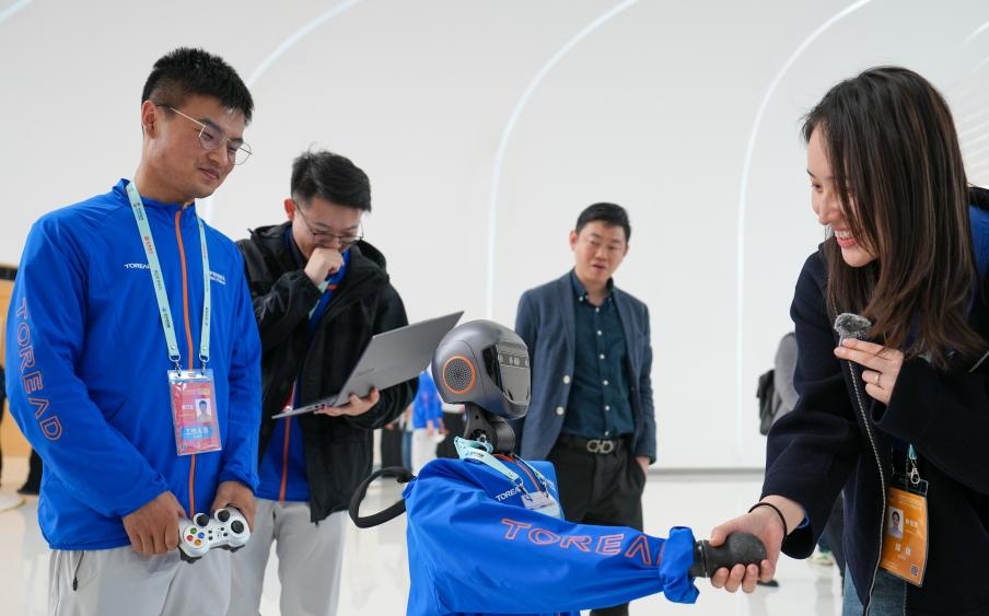 Un fantôme dans la machine ? Une chercheuse d’Anthropic s’interroge sur la conscience de l’IA